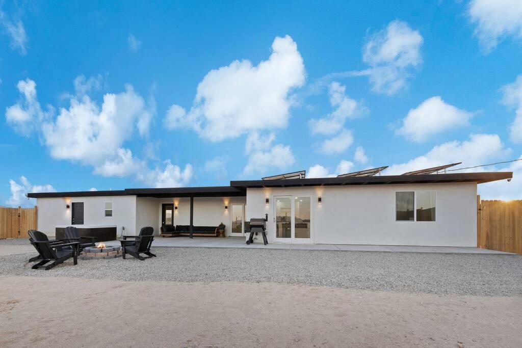 Star Gazers Modern Home On 5 Acres Of Land! Sunfair Heights Exteriör bild