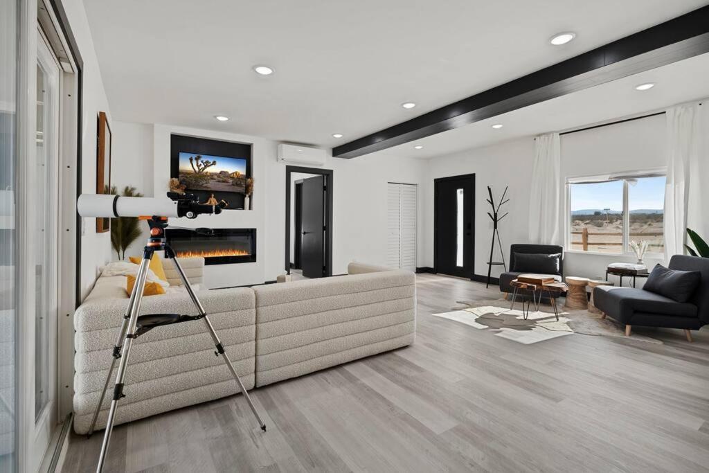 Star Gazers Modern Home On 5 Acres Of Land! Sunfair Heights Exteriör bild