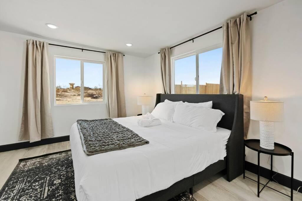Star Gazers Modern Home On 5 Acres Of Land! Sunfair Heights Exteriör bild